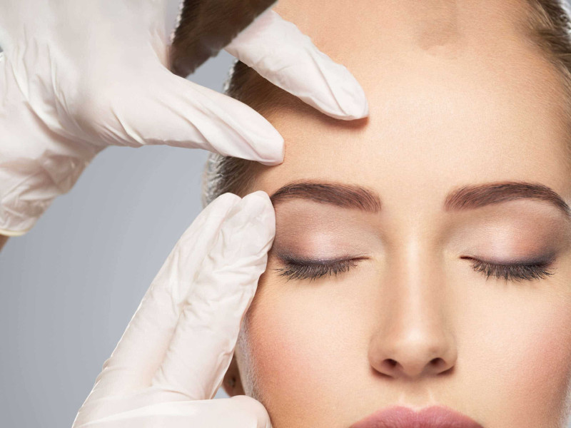 Botox dans la Glabelle : Une Solution Efficace pour Éliminer les Rides du Front